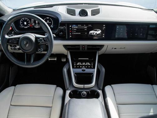 Algarve Blue Metallic 2025 Porsche Cayenne Cayenne Turbo E-Hybrid