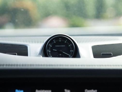 Algarve Blue Metallic 2025 Porsche Cayenne Cayenne Turbo E-Hybrid