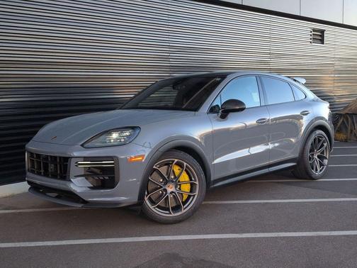 2025 Porsche Cayenne Turbo GT