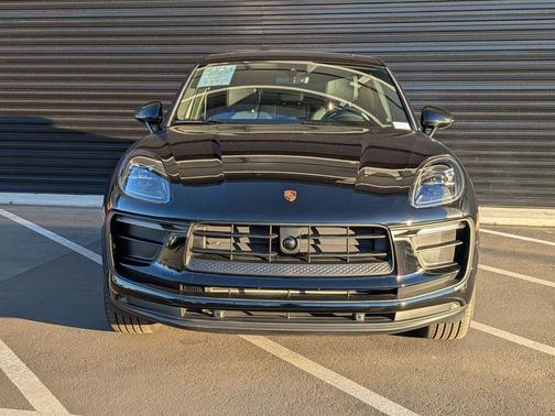 2024 Porsche Macan T
