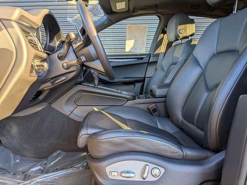 2024 Porsche Macan T