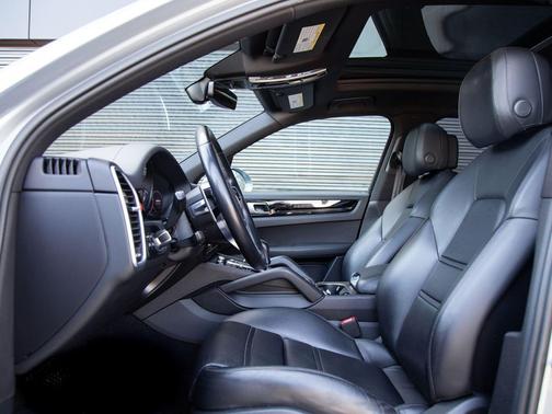 2023 Porsche Cayenne Cayenne