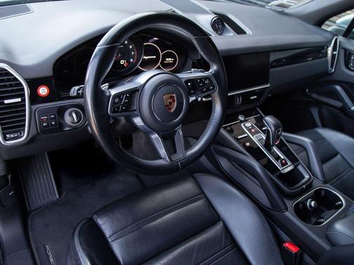 2023 Porsche Cayenne Cayenne