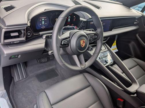 Frozen Blue Metallic 2026 Porsche Macan Macan Electric