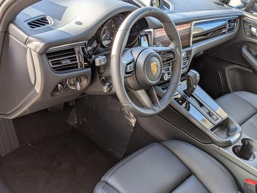 2026 Porsche Macan T