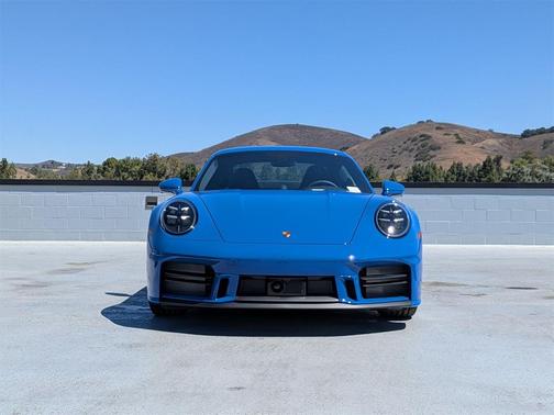 2025 Porsche 911 Carrera S