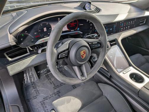 2024 Porsche Taycan GTS