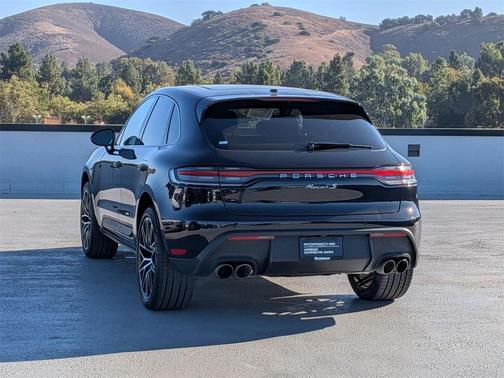 2024 Porsche Macan S