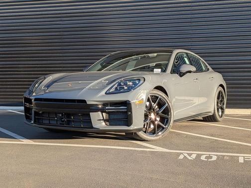 2026 Porsche Panamera 