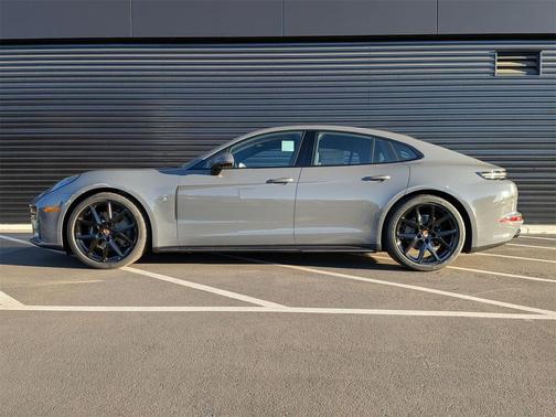 2026 Porsche Panamera 