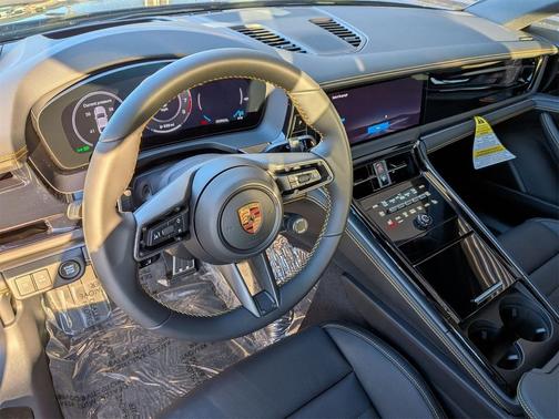 2026 Porsche Panamera 