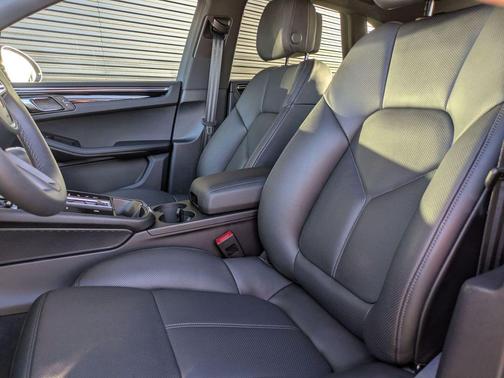 2026 Porsche Macan T