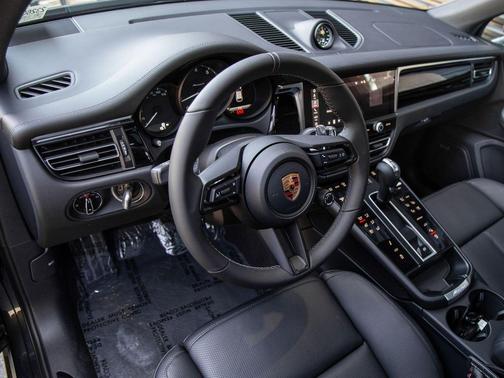 Volcano Grey Metallic 2026 Porsche Macan T