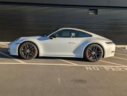 2026 Porsche 911 Carrera 4S