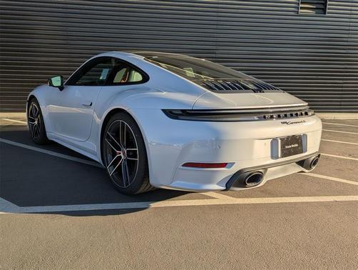 2026 Porsche 911 Carrera 4S