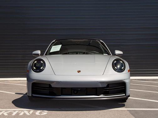 Ice Grey Metallic 2026 Porsche 911 Carrera 4S