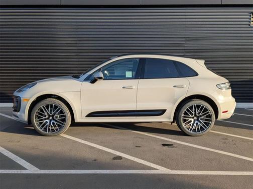 2026 Porsche Macan 