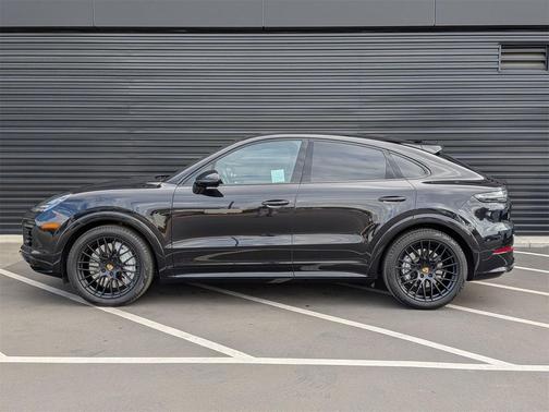 2021 Porsche Cayenne GTS