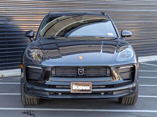 2026 Porsche Macan T