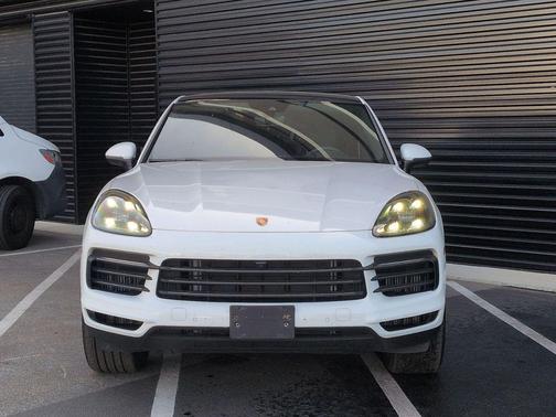 2022 Porsche Cayenne Platinum Edition