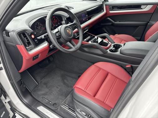 2025 Porsche Cayenne