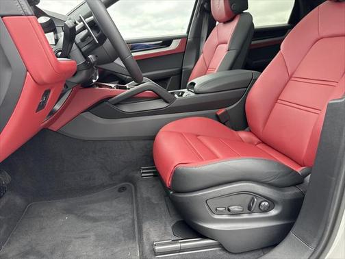2025 Porsche Cayenne