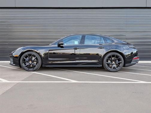 2026 Porsche Panamera 