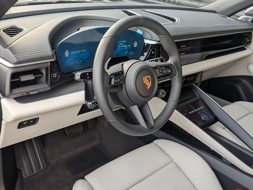 2026 Porsche Macan Macan Electric