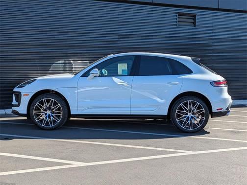 2026 Porsche Macan 