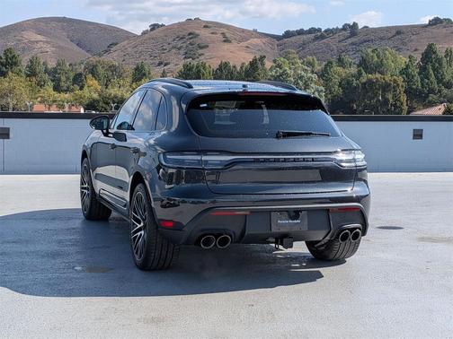 2025 Porsche Macan S