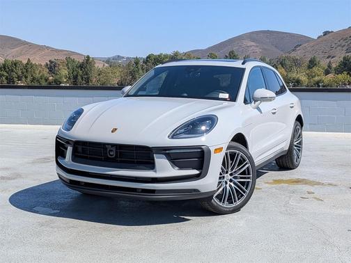 2026 Porsche Macan 