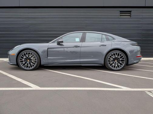 2026 Porsche Panamera 4 E-Hybrid