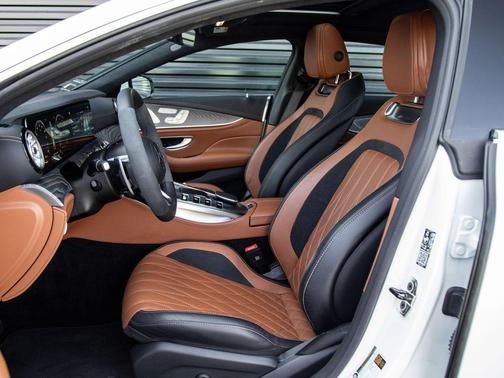 MANUFAKTUR Cashmere White Magno 2023 Mercedes-Benz AMG GT 43 4-Door