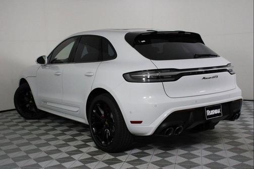Carrara White Metallic 2026 Porsche Macan Macan GTS