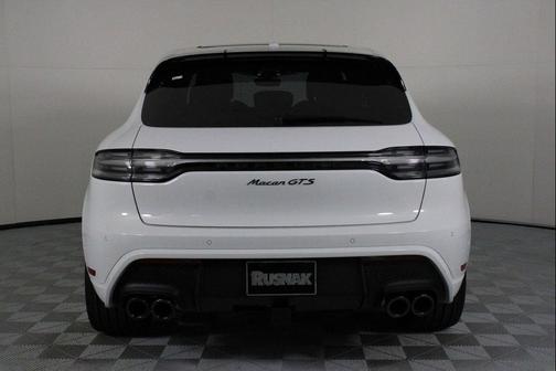 Carrara White Metallic 2026 Porsche Macan Macan GTS