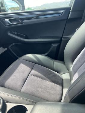 Chalk 2021 Porsche Macan Macan