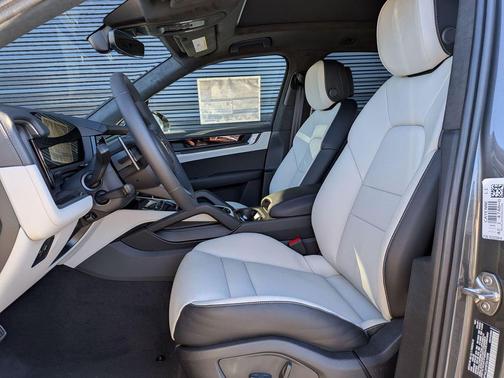 2026 Porsche Cayenne S