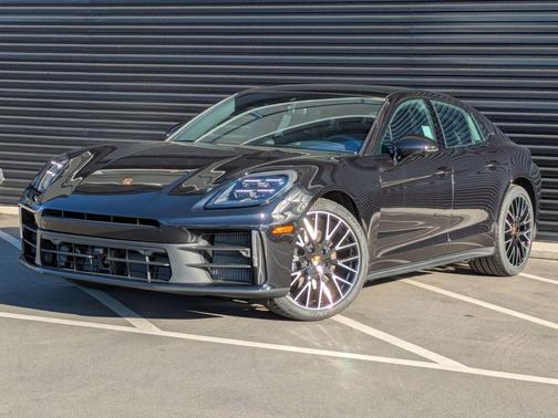 2026 Porsche Panamera 