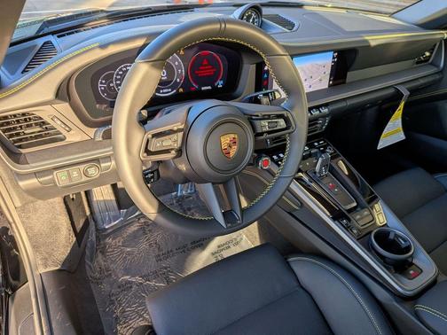 2026 Porsche 911 Targa 4S