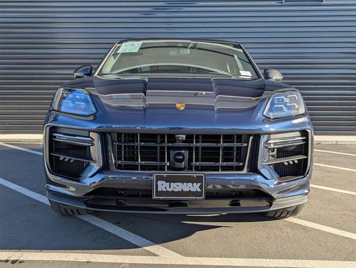 2024 Porsche Cayenne Turbo GT