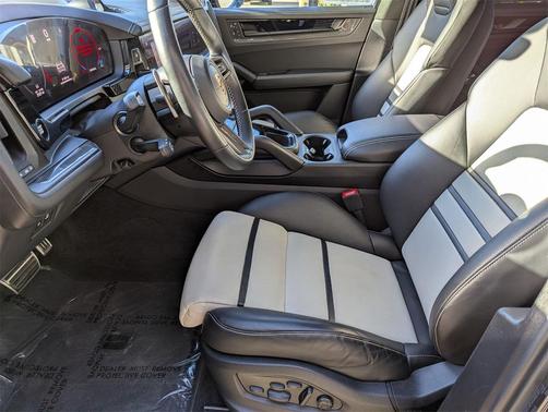 2024 Porsche Cayenne Turbo GT