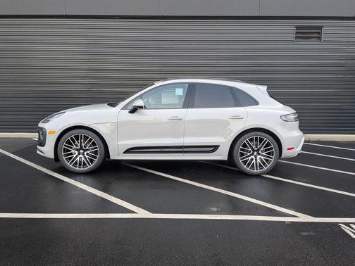 2026 Porsche Macan T