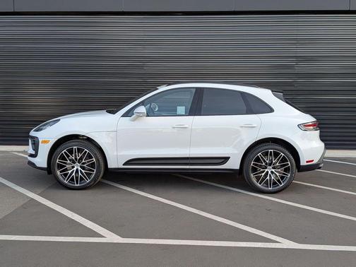 2025 Porsche Macan 