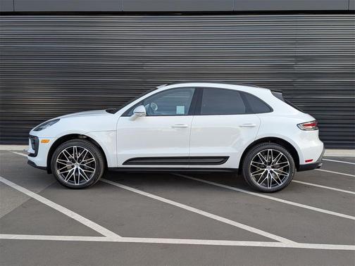 2025 Porsche Macan 