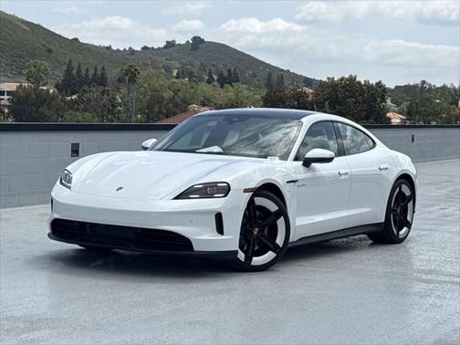 2025 Porsche Taycan 4