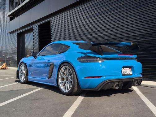 2024 Porsche 718 Cayman GT4 RS