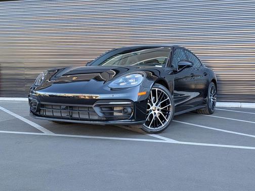 2023 Porsche Panamera Platinum Edition