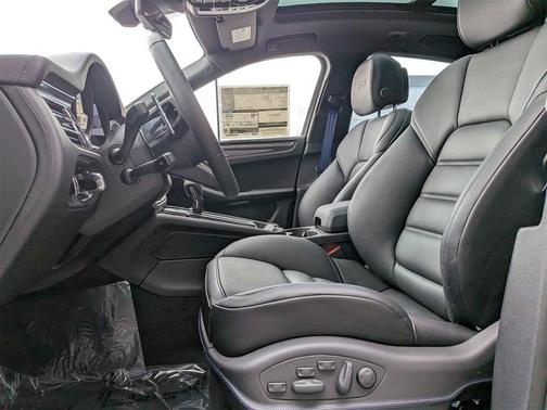 2026 Porsche Macan GTS