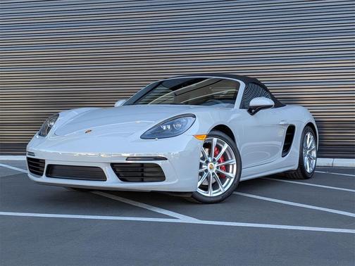 2023 Porsche 718 Boxster S