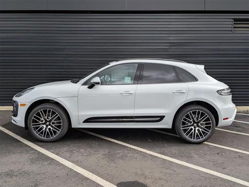 2026 Porsche Macan 